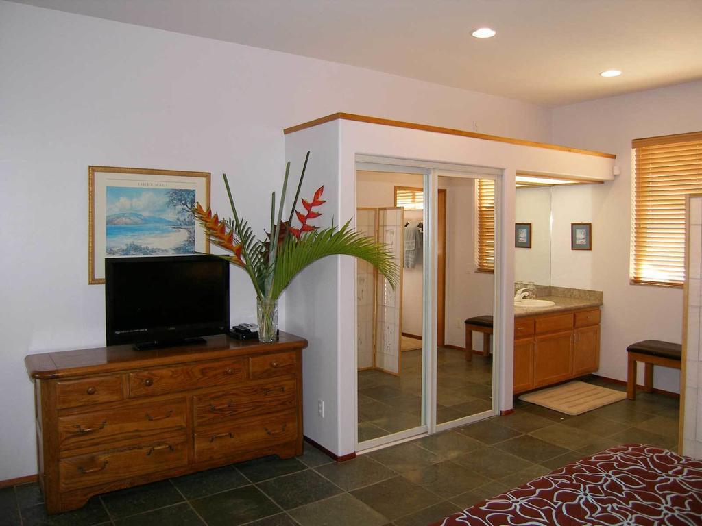 Aloha Aku Inn & Suites Kihei Rum bild